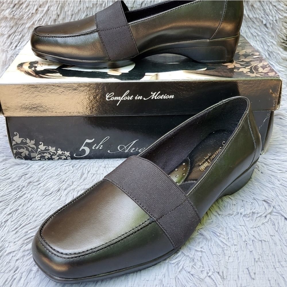 Easy Street 5th Avenue Plush Champion Black Leathe